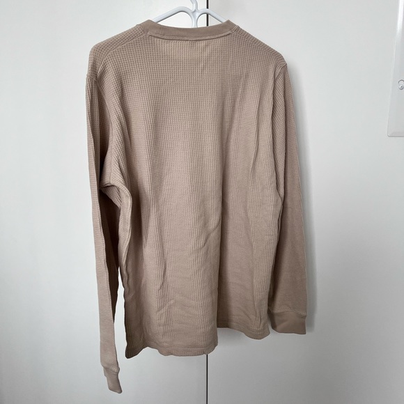 Uniqlo Waffle Knit Longsleeve - Picture 2 of 4